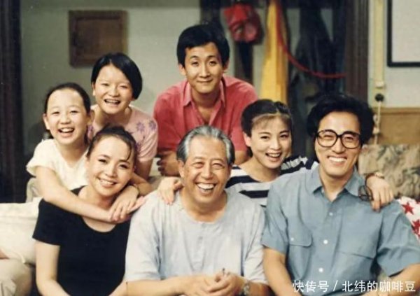 爱一配 有一种“算计”叫英达和梁欢，结婚27年后，她比宋丹丹更加不幸